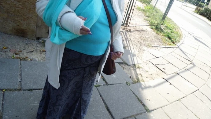 Na piotrkowskich chodnikach można skręcić kark