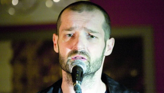 Bard, poeta, piosenkarz, prowokator i... grabarz. Koncert pamięci Marcina Różyckiego 