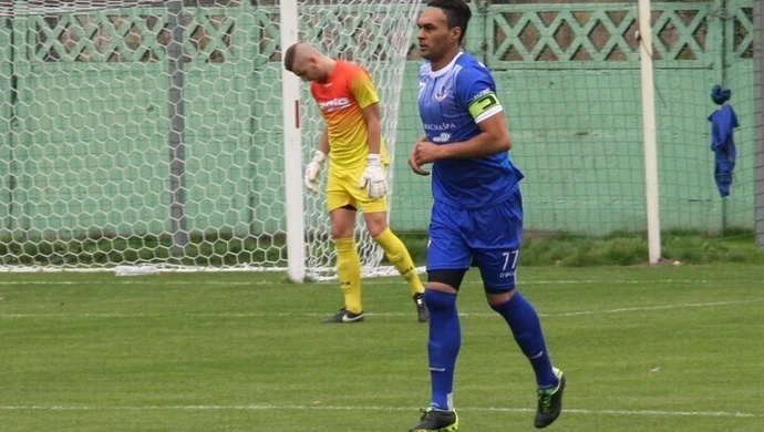 Czwarta porażka z rzędu polonistów