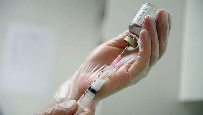 Wzrost zachorowań na krztusiec. Gdzie są szczepionki dla 6-latków?