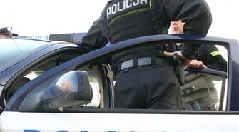 Starsza kobieta oszukana metodą &#8222;na policjanta&#8221; 