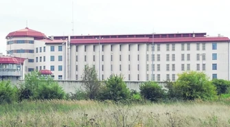 Jak wnoszą narkotyki do Aresztu? 