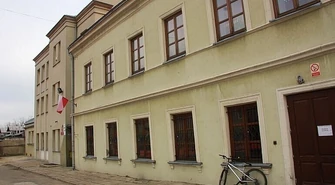 Sąd przywrócił do pracy byłą sekretarz Szkoły Podstawowej nr 10 