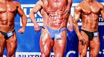 Jak dobrze wyglądać nago? 