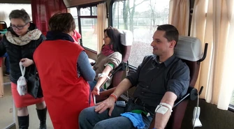 Podczas akcji "Dzień dla Życia" zebrali ponad 5 litrów krwi