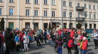 Prawie 300 osób wyganiało zimę z miasta 