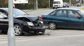 Kolizja na skrzyżowaniu ul. Słowackiego z aleją Concordii