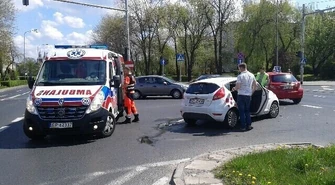 Kolejna kolizja na feralnym skrzyżowaniu