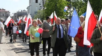 Kiedyś przed 1 Maja myło się ulice