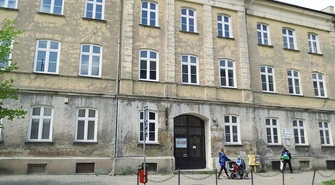 Nie ma chętnych na budynek po SP nr 10