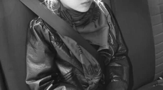 W foteliku czy bez? Zmieniają się zasady przewożenia dzieci