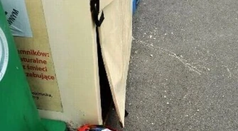 Włamał się do pojemnika z używaną odzieżą