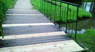 Wreszcie naprawili kładkę w parku Belzackim