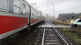 Po wypadku linia kolejowa Tomaszów &#8211; Koluszki nadal nieprzejezdna 