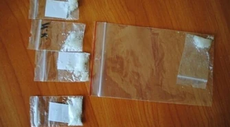 Dwie kobiety zatrzymane, miały przy sobie biały proszek 