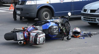 Wypadek z udziałem motocyklisty