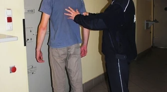 Pracownicy okradali firmę oponiarską