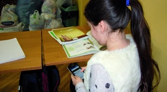 W gimnazjum nie pogadasz przez telefon