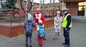 Mikołaj przypominał o bezpiecznej drodze do szkoły