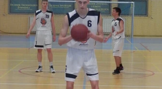 Piotrcovia stawia na juniorów