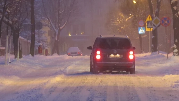 Na drogach biało i ślisko
