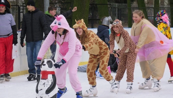 Tłusty czwartek na łyżwach 