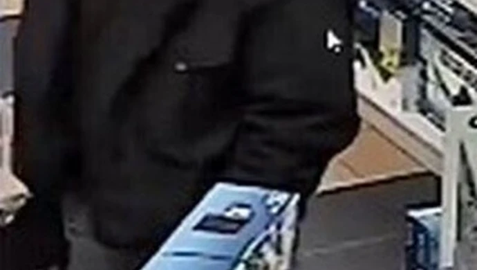 Widziałeś tego człowieka? Zadzwoń na policję! 