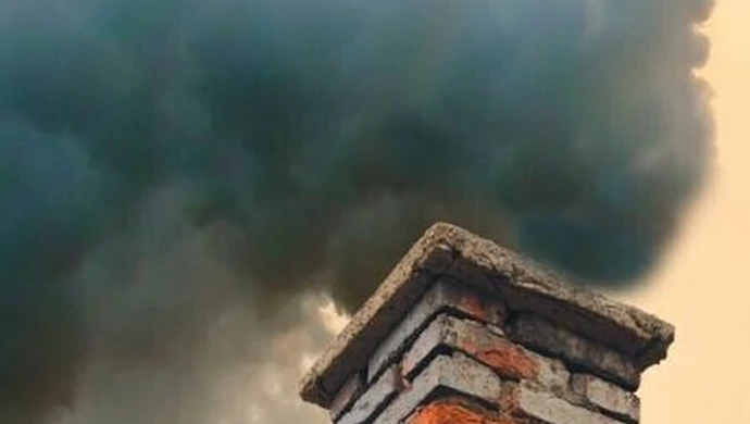 Nie spalaj byle czego! Władze Gorzkowic apelują