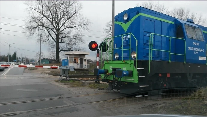 Piotrków: Niebezpieczny przejazd kolejowy [AKTUALIZACJA]