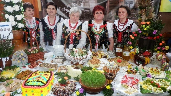 Stoły uginały się od jadła 