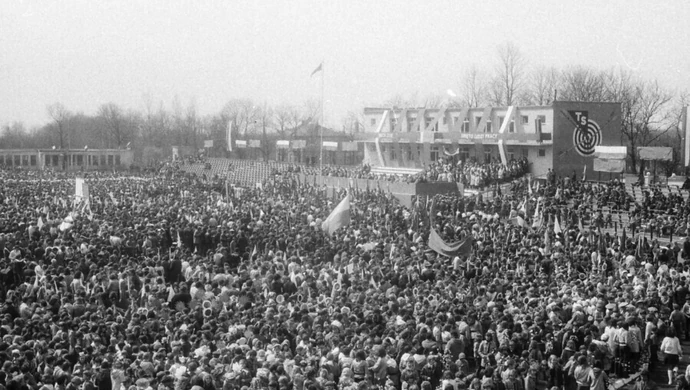 Pochody 1-majowe w Piotrkowie 