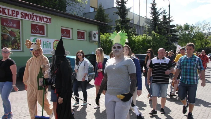 Młodzi przyjaciele, nie sięgajcie po używki! - policja i sanepid apelują do studentów 