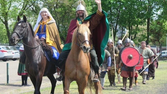 Chrzest Polan w Wiosce Wikinga 