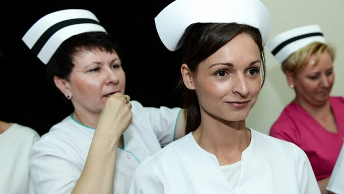 Uroczyste czepkowanie studentów WSPS