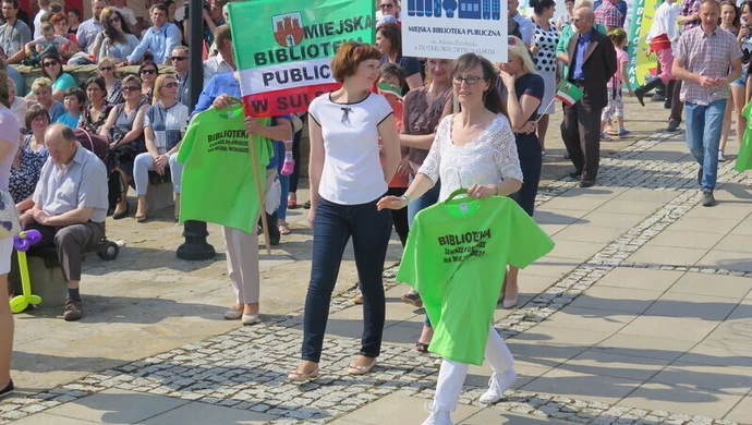 Bibliotekarze wyszli na ulicę