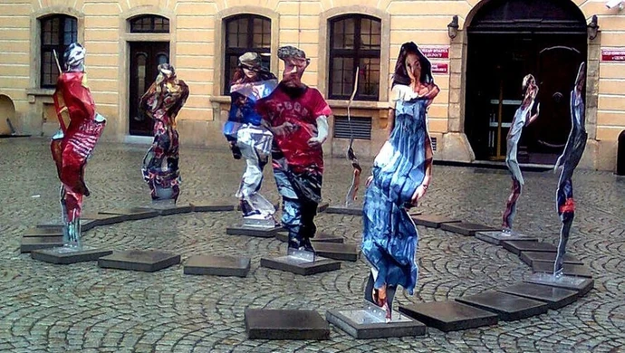 Mass media wg Anny Kutery &#8211; wystawa w ODA