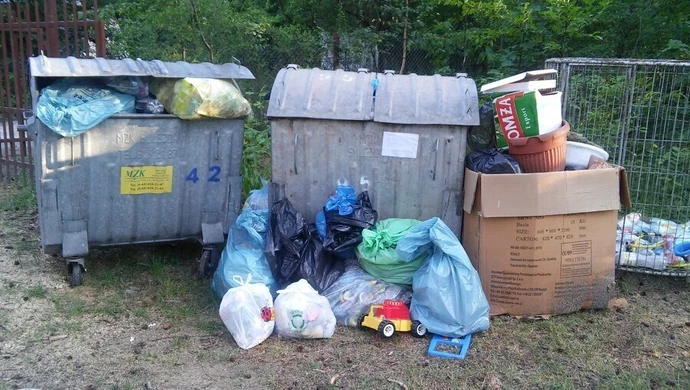 Problem ze śmieciami w Sulejowie