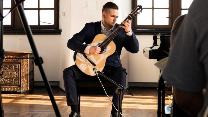 Recital gitarowy w piotrkowskim Muzeum