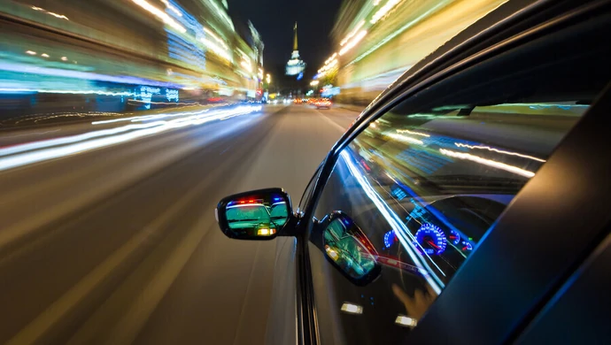 „Jeżdżę szybko, ale bezpiecznie...” czyli o złudnym poczuciu kontroli