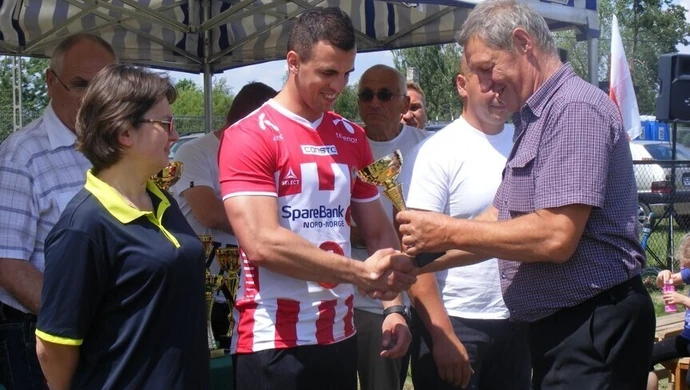 Krwiodawcy integrowali się na sportowo 