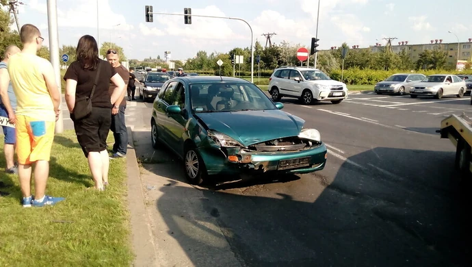 Kolizja na "nibyrondzie" 
