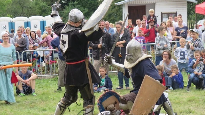 Średniowieczna biesiada w Sulejowie