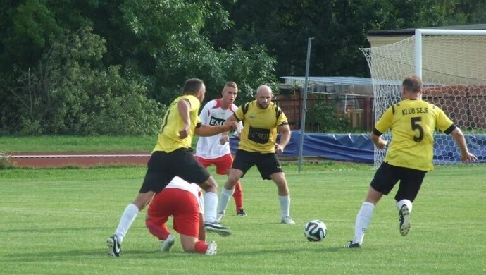 Piłkarskie emocje rosną