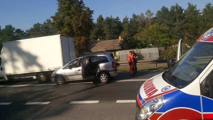 Wypadek na krajowej "12". Są ranni 