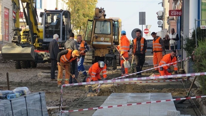 Sienkiewicza w granicie. Będzie opóźnienie?