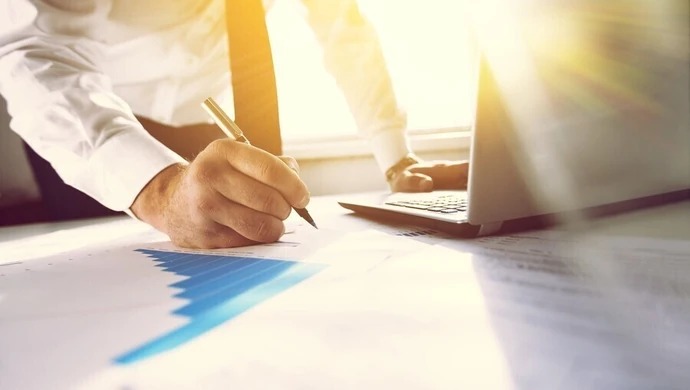 Jak wziąć pożyczkę przez internet? [PORADNIK KROK PO KROKU]