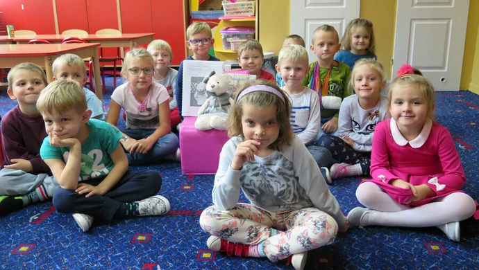 Przedszkolaki czytają... pluszowym misiom