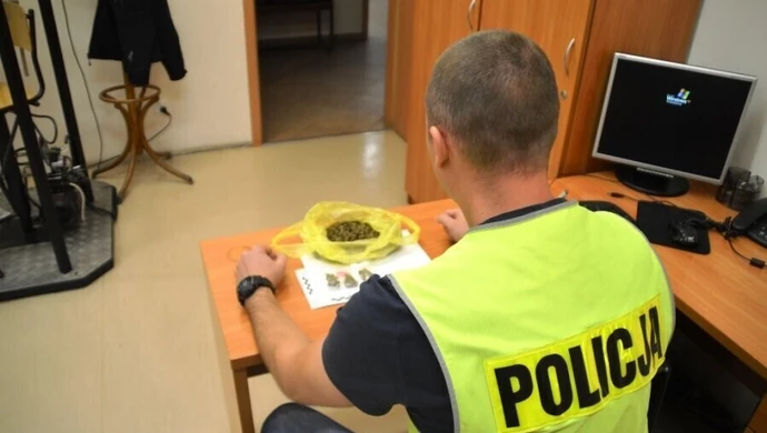 28-latka złapana z marihuaną 
