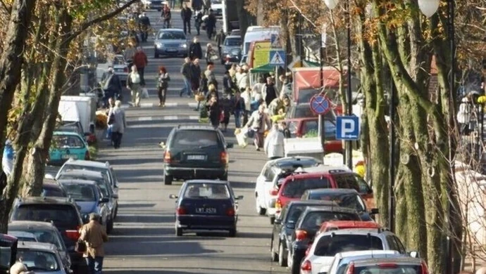 Komunikacja miejska na 1 listopada