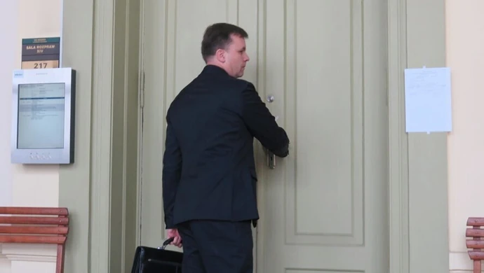 Prezydent Piotrkowa pozywa za naruszenie dóbr osobistych. Ruszył proces przeciwko wydawcy gazety 